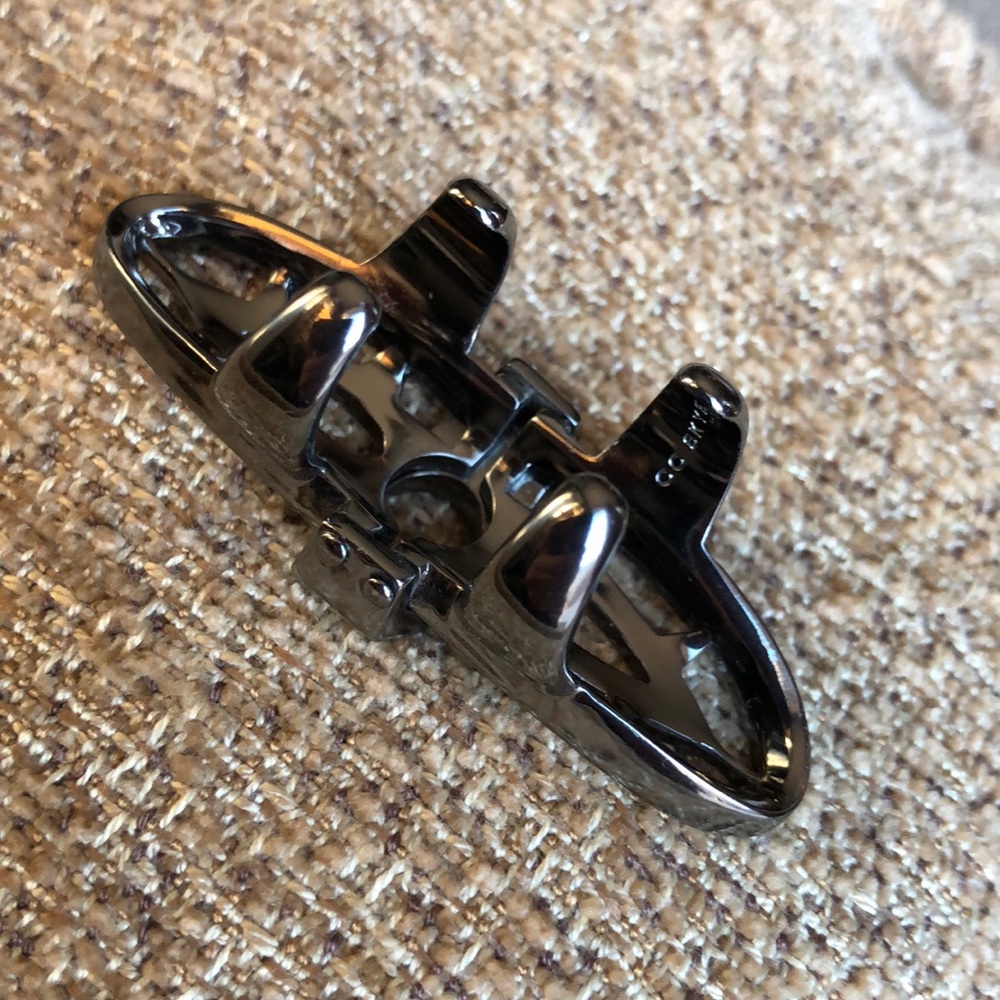 Cc Skye Statement Shield Knuckle Ring - image 4